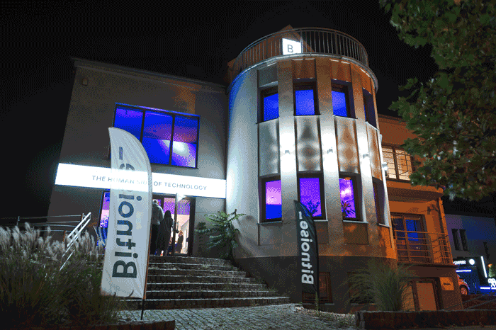 Bitnoise office building at night